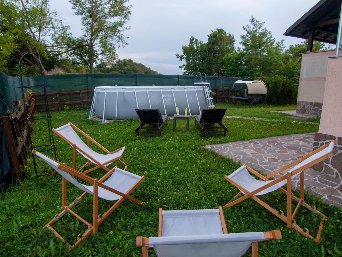 Holiday House Zarja - With Sauna And Hot Tub Bizeljsko Exterior foto