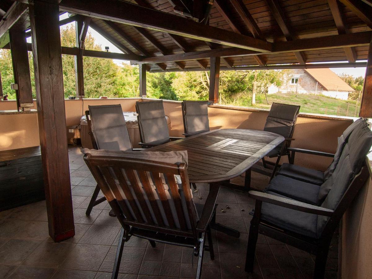 Holiday House Zarja - With Sauna And Hot Tub Bizeljsko Exterior foto